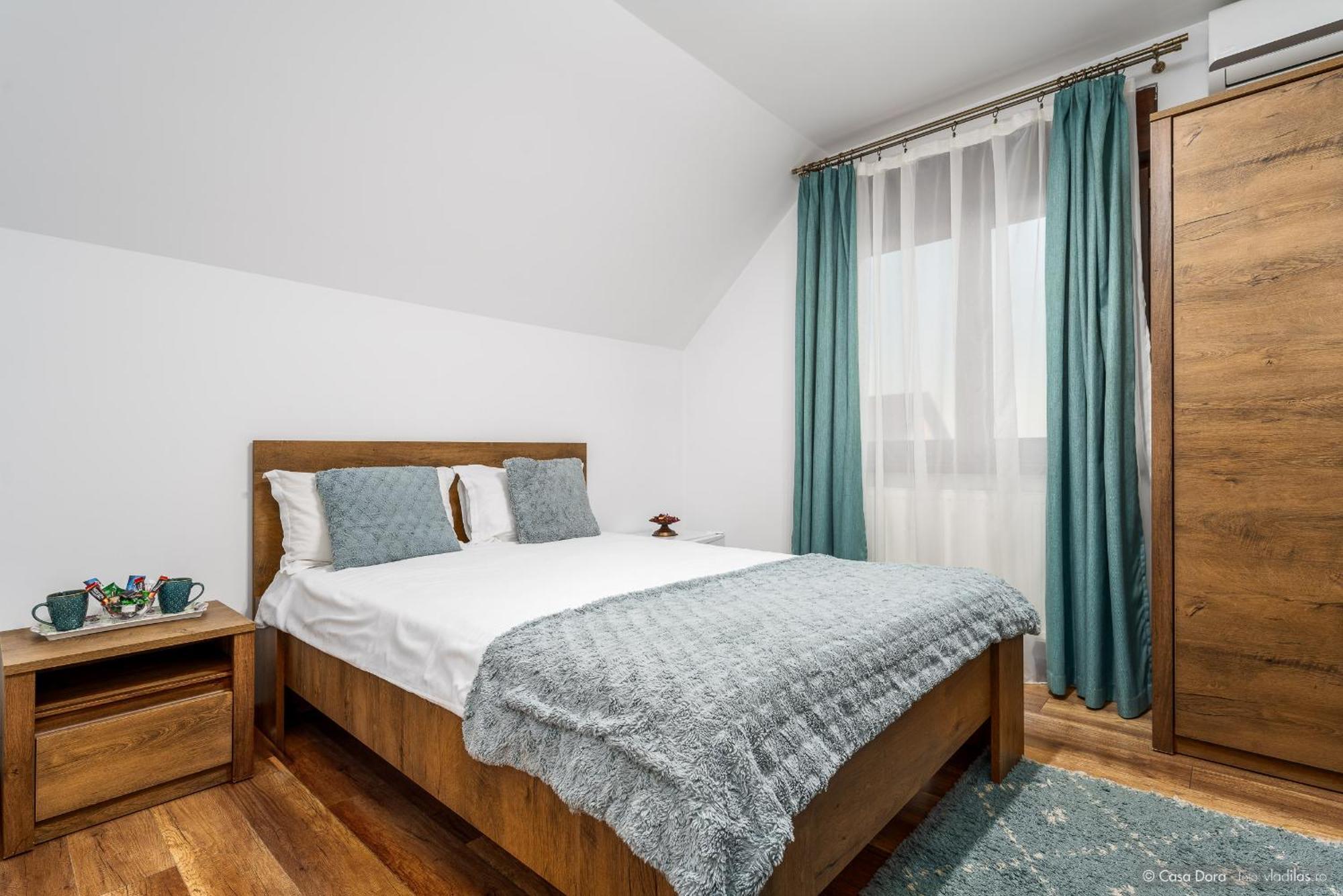 Casa Dora Hotel Suceava Bagian luar foto